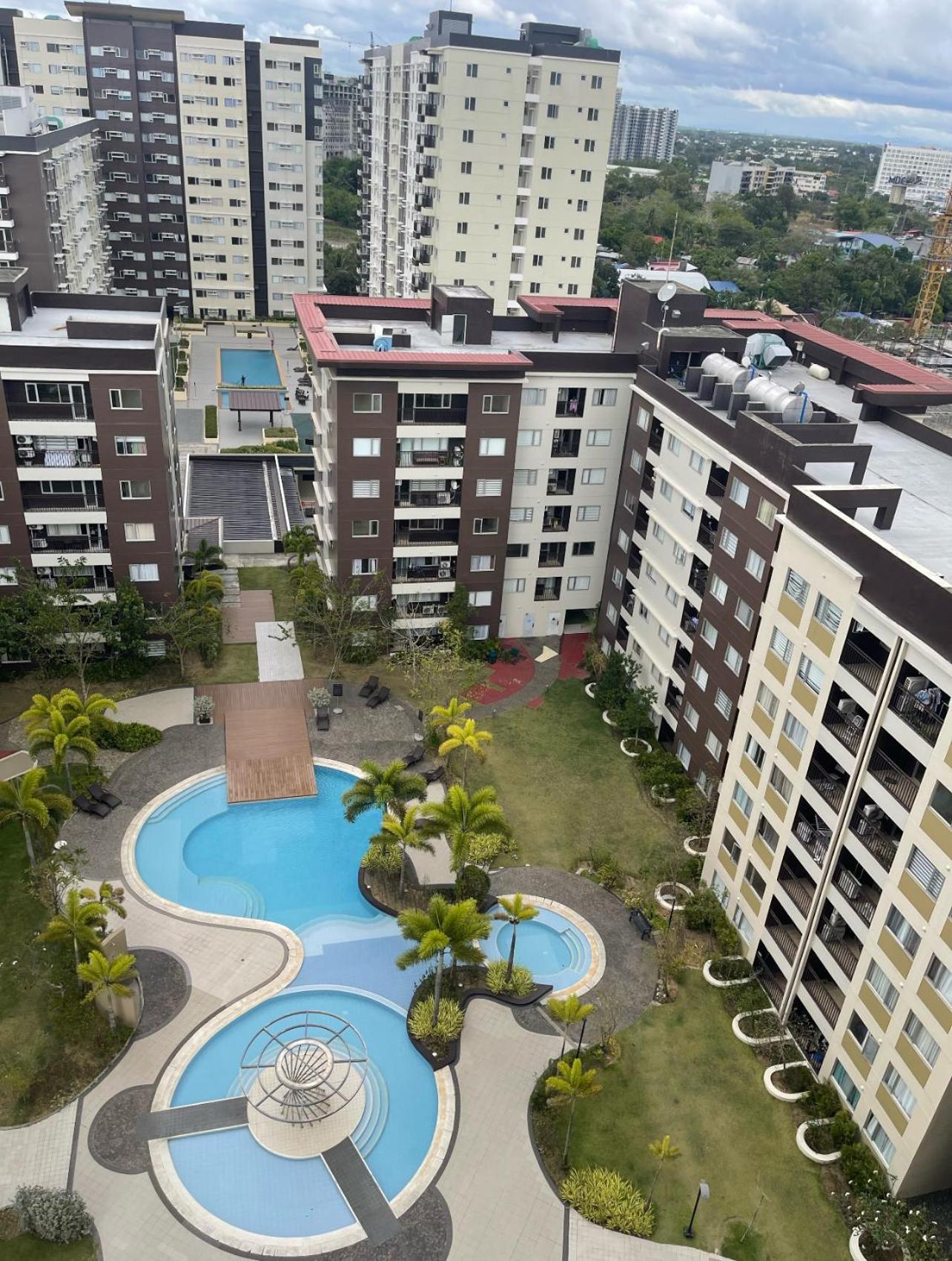 Iloilo Travellers Zen Zone Aparthotel Exteriör bild